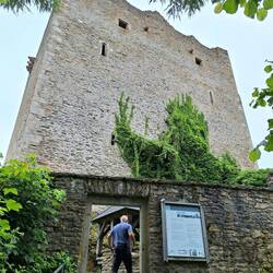 Eingang zur Burgruine