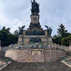 Niederwald Denkmal mit Germania, eingeweiht 1883