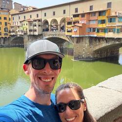 The Ponte Vecchio bridge behind us