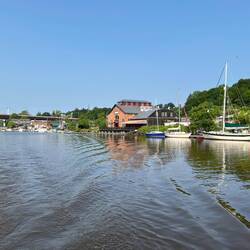 The "Ole Savannah" bar and grill on Rondout Creek. Next time!