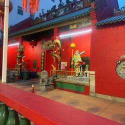 Nous visiterons ce temple shintoïste, mais photos interdites à l'intérieur, on respecte 👍