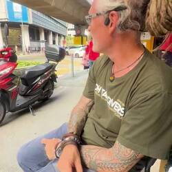 L'occasion de croquer dans un piment vert pas dégueux et bien piquant 😅