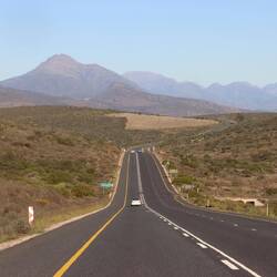 Wir verlassen am späten Nachmittag die Straße...