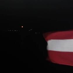 Kurz nach dem Ablegen in Zakynthos geht der Rote Mond unter
