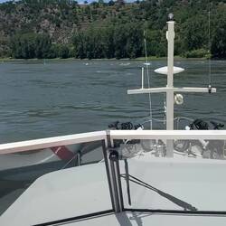 Loreley Stromschnellen - gleich kommt doch einer um die Ecke, uns entgegen ...