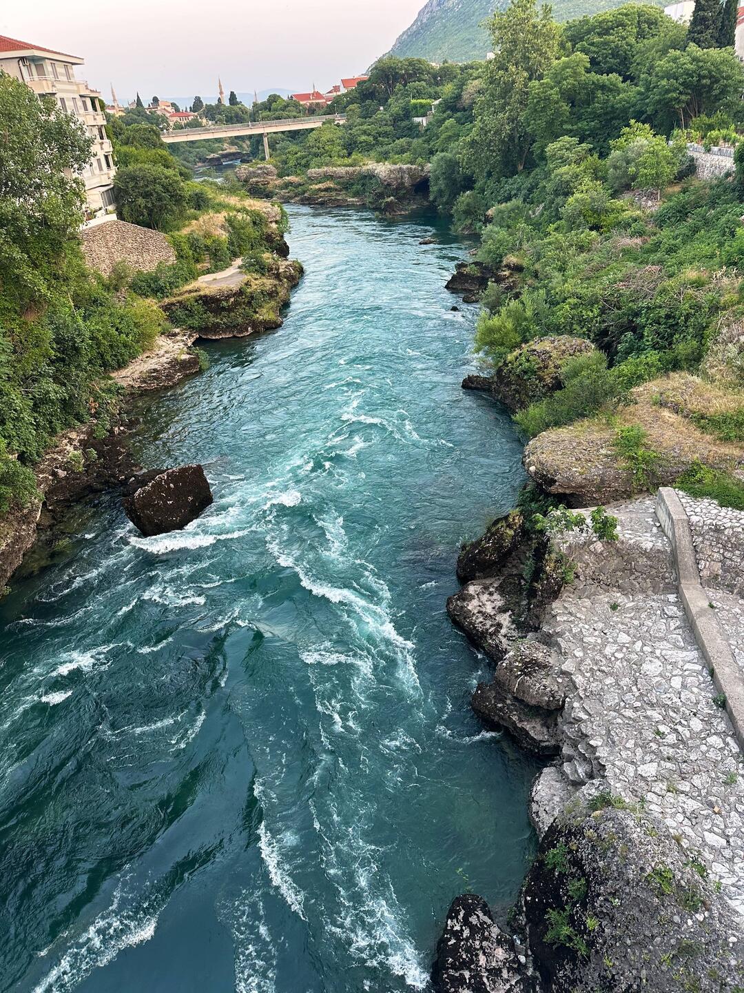 Die Neretva ist ein beeindruckender Fluss