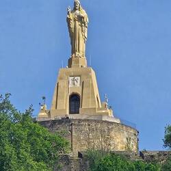 Jesusen Bihotza estatua