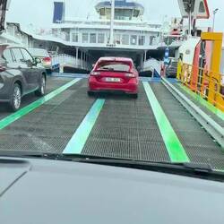 Juhuu, wir fahren aufs Schiff