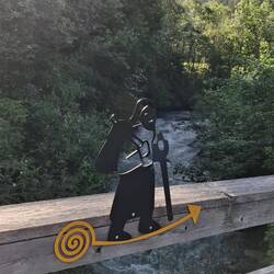 De Via Francigena leeft steeds meer. Onder ons dondert de Durnand met erg veel decibels.