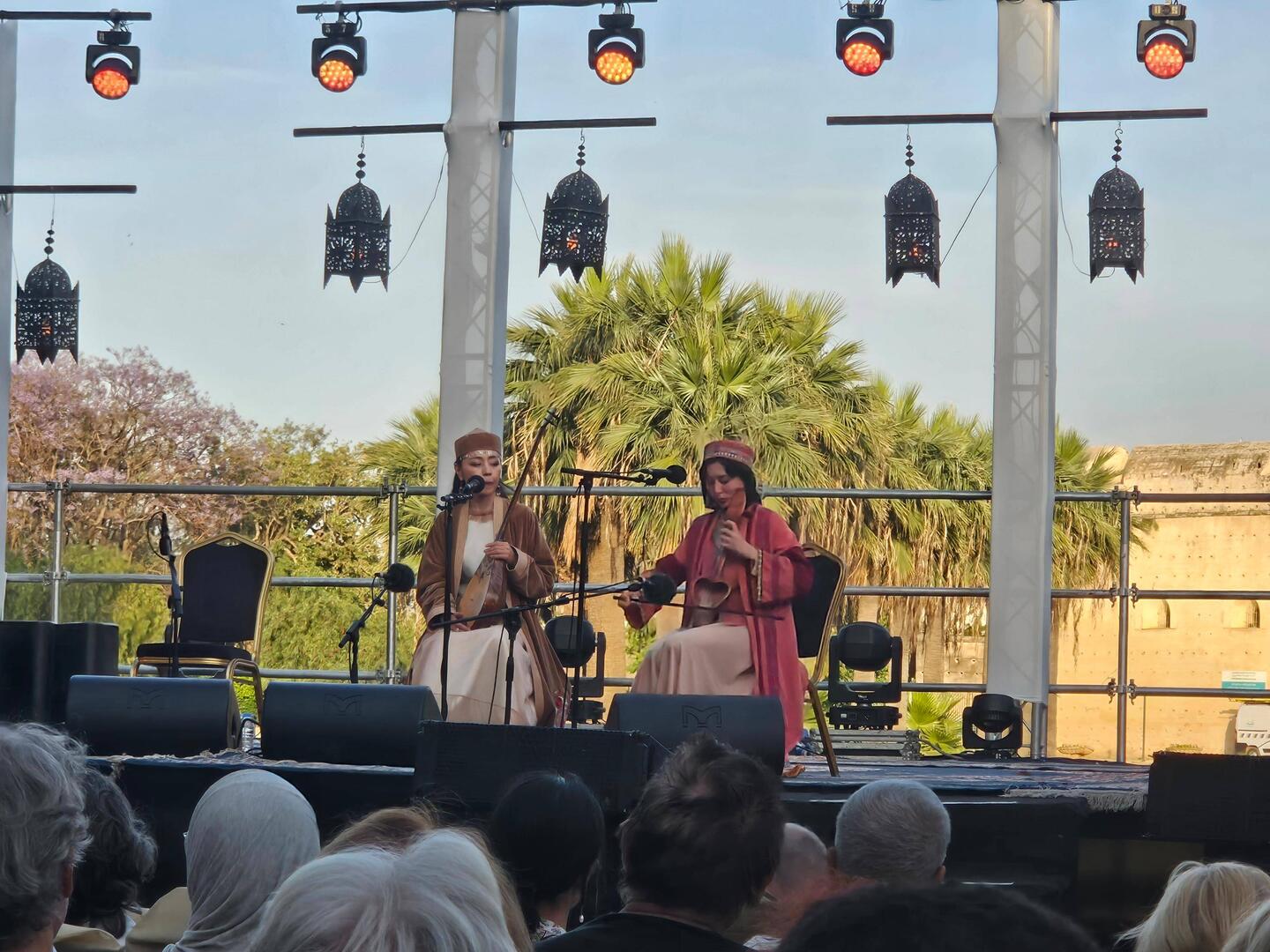 Kazakhstan “kazakmu” singing with dombra lute, kobyz violin, and jaw harp