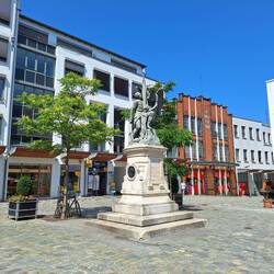 Denkmal WWI auf dem Theresienplatz