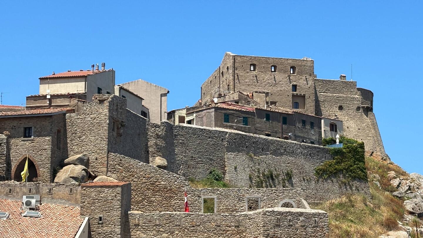 Beeindruckendes Castello Giglio