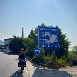 Grenzkontrolle passiert. Auf nach Shkodër