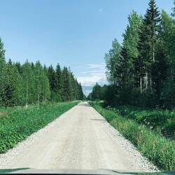 Die Strasse wir immer abenteuerlicher