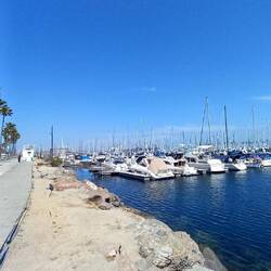 Wieder zurück und auf dem Weg zum Strand