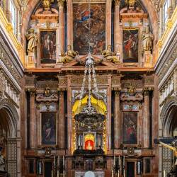 Altarraum der Kathedrale.