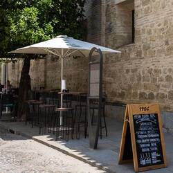 Im Viertel San Basilio ... .