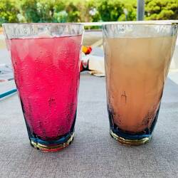 Vitamin D und Multivitamin Tablette an UV-gefiltertem, eisgekühltem Tankwasser 😋