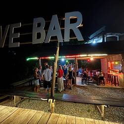 Hive Bar 🍹