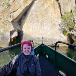 Maori rock carvings