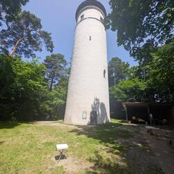 Pause mit Brot am Hohenbodmanturm