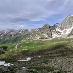 Het landschap is aan deze zijde van de Alpen al even indrukwekkend.