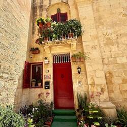 Es leben tatsächlich Menschen in diesen altehrwürdigen Gemäuern