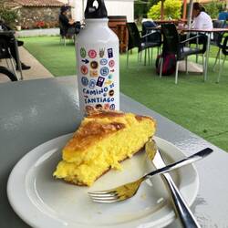 Break for anise cake at Taberna de Parabispa