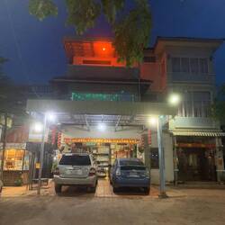 My guesthouse, Two Lions