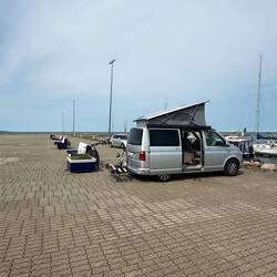 Ganz alleine im Hafen von Kärdla