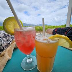 Nach dem Tennis zum Pool