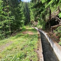 Het minikanaaltje meet 14 kilometer en is aangelegd rond 1400.