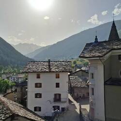 De avond valt over Etroubles