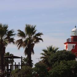 ...die kilometerweit bis zum Leuchtturm führt