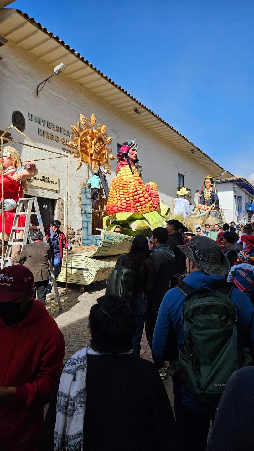 Umzugsvorbereitung offenbar der Maiskönig.