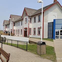 Fort Calgary, die ersten Häuser der Stadt ...