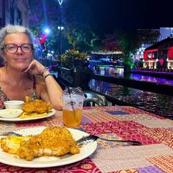 Riz et poulet frits, bien spice pour moi bien sûr 😋😋