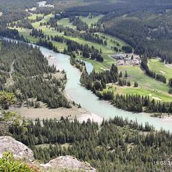 Banff ist schon sehr gut erschlossen und touristisch - mit Golfplatz...