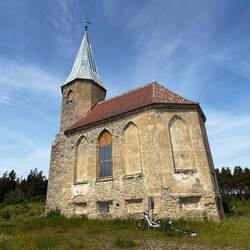 Die Kirche in desolatem Zustand