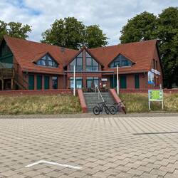 Es fahren leider keine Schiffe vorbei. Der Pegelstand zu niedrig 😟