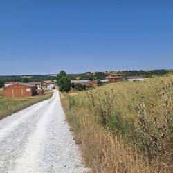 Entering Calzadilla de la Cuerza