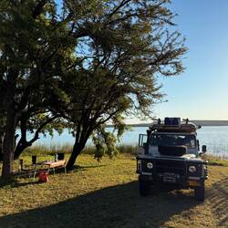 Die Idylle im Sonnenlicht. Wermutstropfen: Wie müssen zelten! 🥶🥶🥶