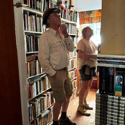 Zwei Herren auf der Suche nach dem Sinn des Lebens!