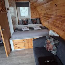 Unser gemütlicher Pod mit bequemem Bett