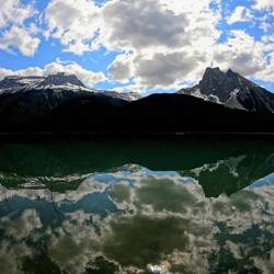 Vous aimez les photos sur les lacs miroirs, j'espère ! Sinon, Sheh !