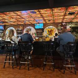 Schnitzelbank Sportsbar Pub