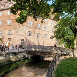 Tolle Brücke über die Blau.