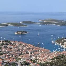 Blick auf Stadt Hvar