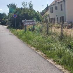 Bazainville ✔️ la bise à Mme Bazin du groupe 3