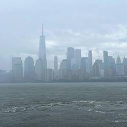 New York City ist ziemlich benebelt.